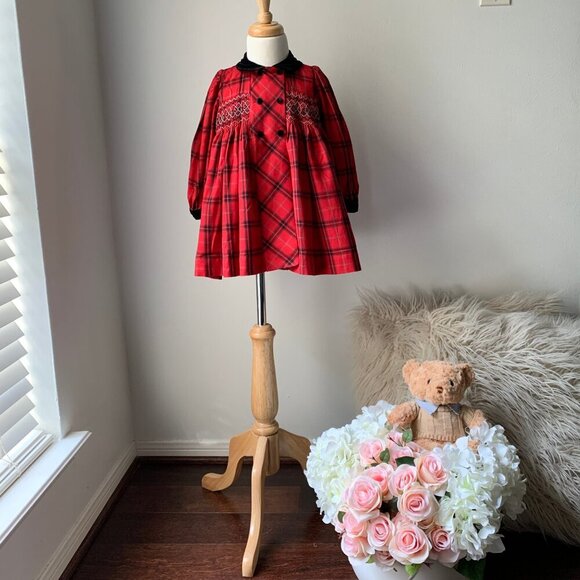 NWT Pretty Girls Smocked Dress Spanish Style Flower Embroidery Long Sleeve 12M - Picture 5 of 5